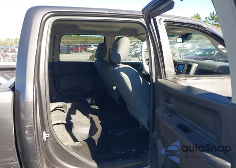 2014 Ram 2500 Tradesman из США, поврежденный, VIN 3C6UR5CL9EG266850